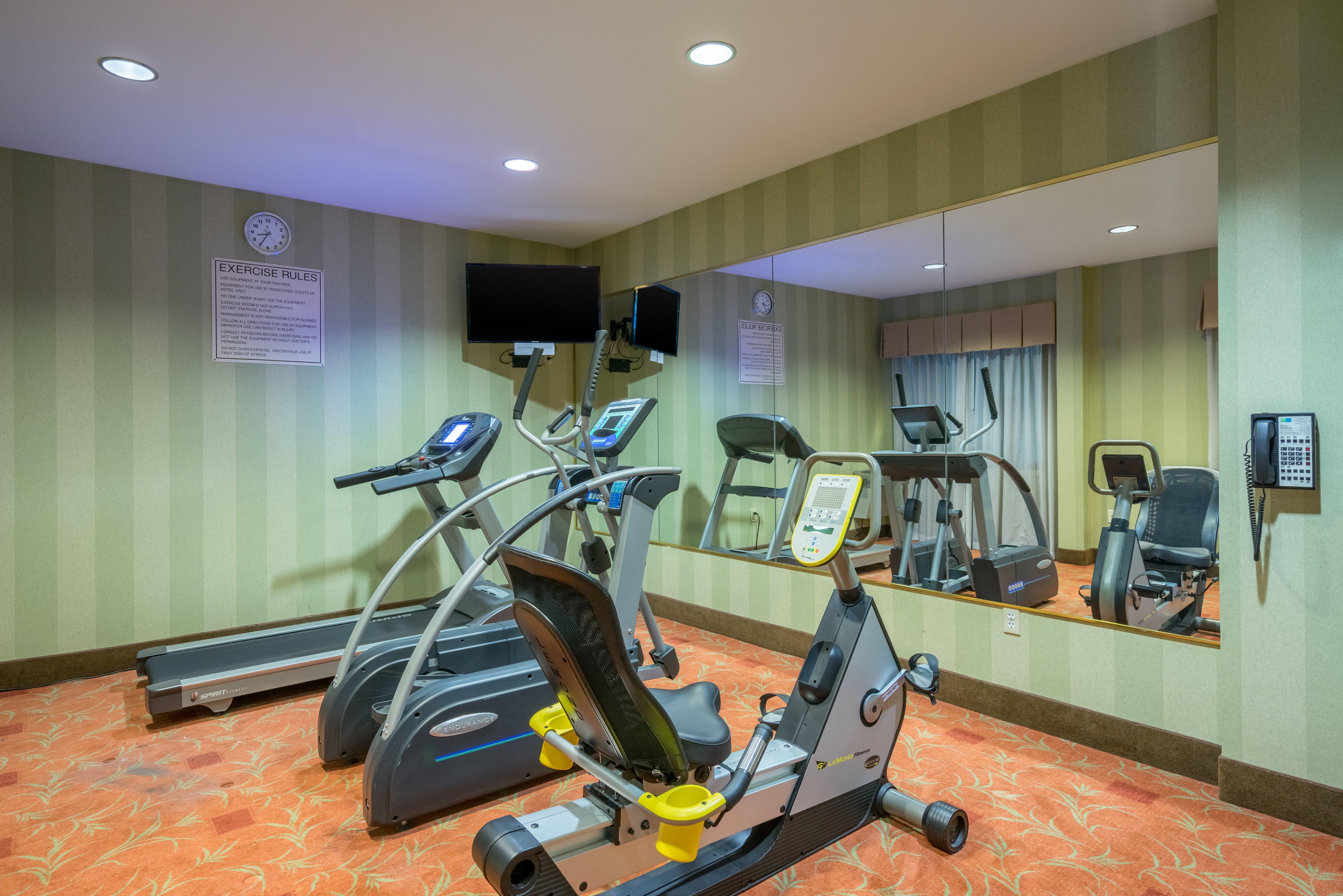 Holiday Inn Express And Suites Quakertown - Allentown Area By Ihg Buitenkant foto