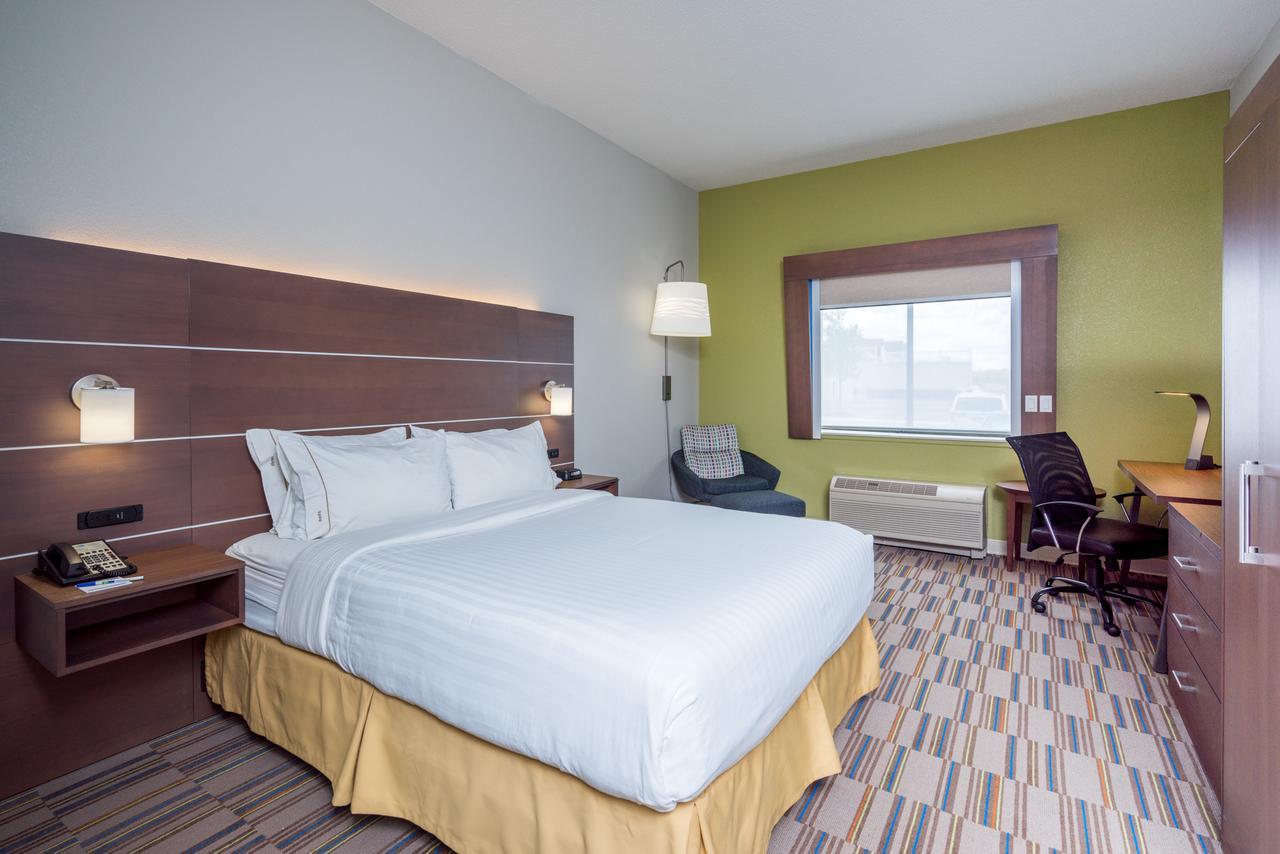 Holiday Inn Express And Suites Quakertown - Allentown Area By Ihg Buitenkant foto