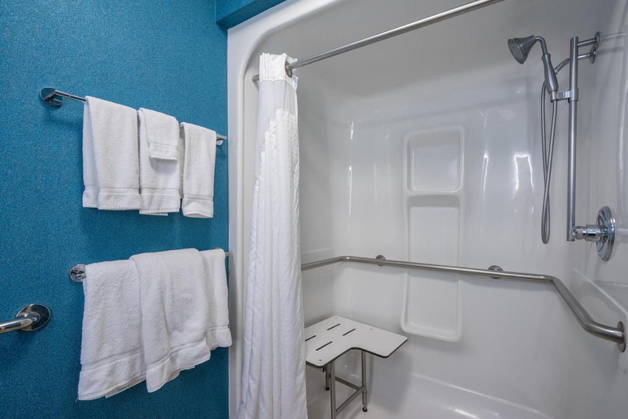 Holiday Inn Express And Suites Quakertown - Allentown Area By Ihg Buitenkant foto